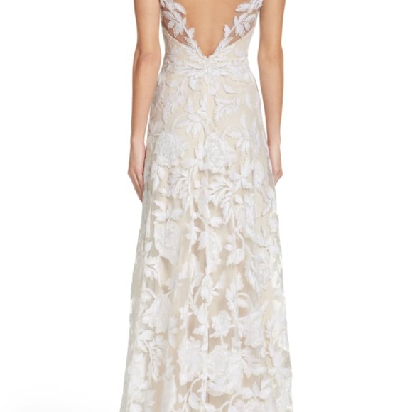 Tadashi shoji cecilia wedding dress - Picture 2 of 5